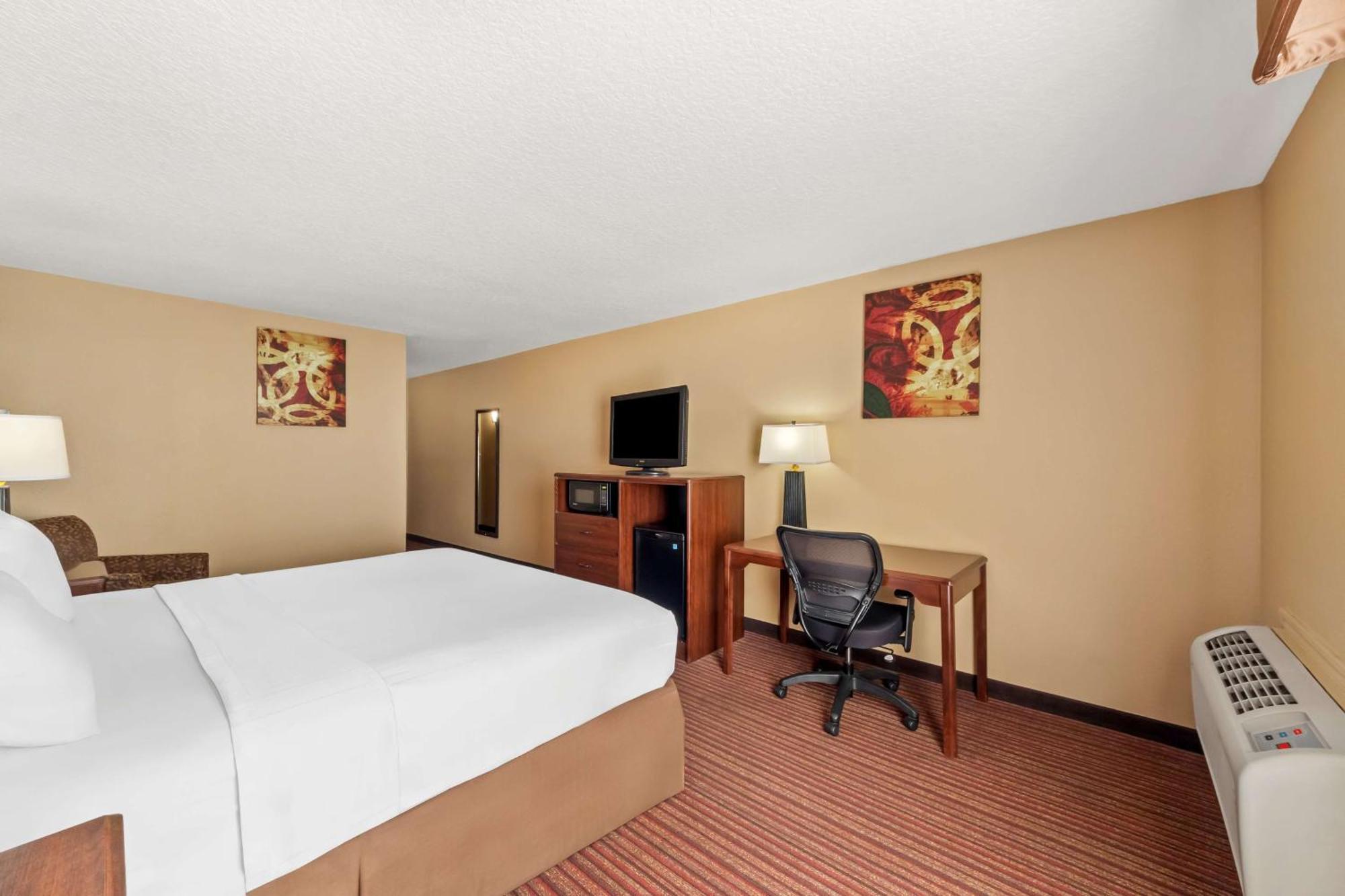 Surestay Plus By Best Western San Antonio Fiesta Inn Εξωτερικό φωτογραφία